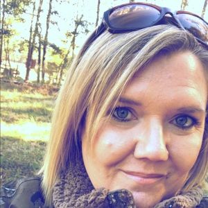 Meet your Posher, Leslie